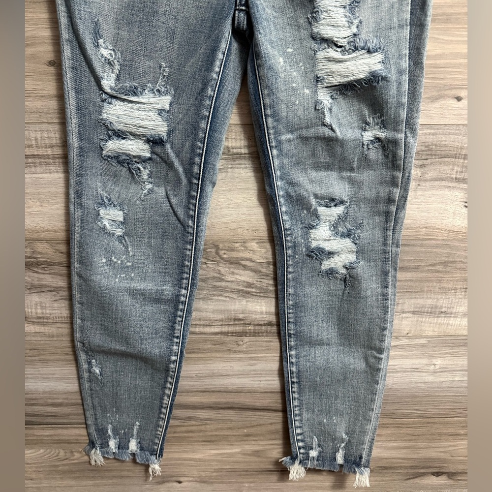 NWT Judy Blue Jeans Cute As A Button - Picture 2 of 8